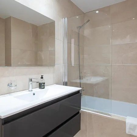 Lotus 2341 Golf & Swimming Pool Apartment